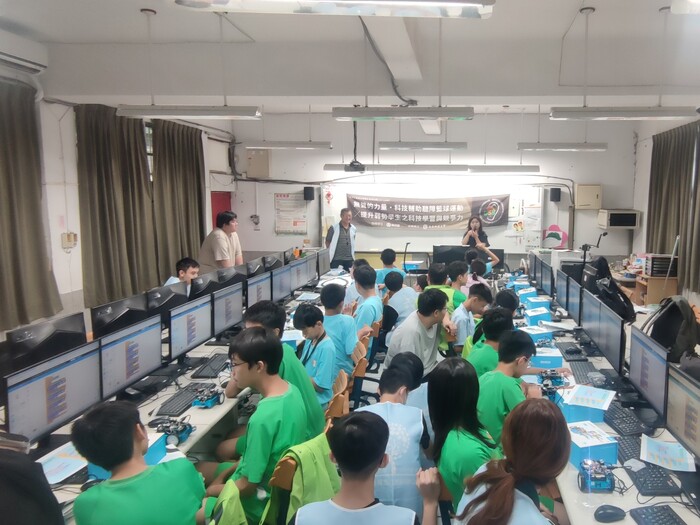 充分展現活動的熱情圖片