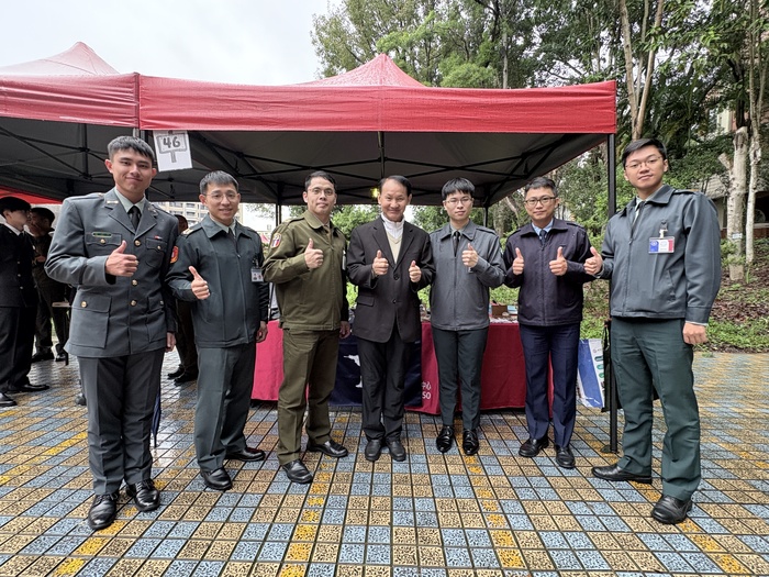 【USR】以科學傳遞溫暖：「無聲的力量」走進清水高中，弱勢科學營啟航與校慶宣傳。圖片