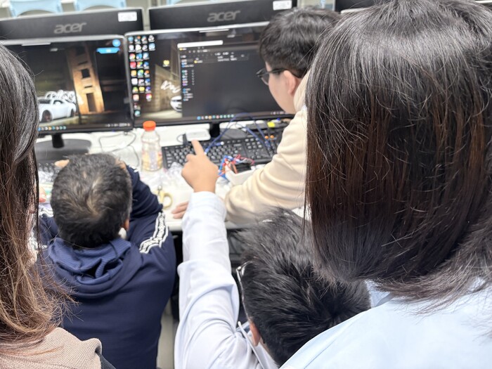 【USR】以科學傳遞溫暖：「無聲的力量」走進清水高中，弱勢科學營啟航與校慶宣傳。圖片