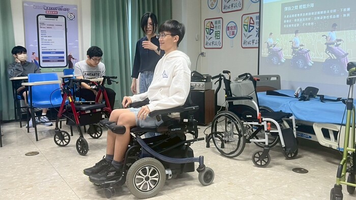 【USR】亞東科大USR走訪輔具資源中心，實踐以行動落實科技關懷圖片