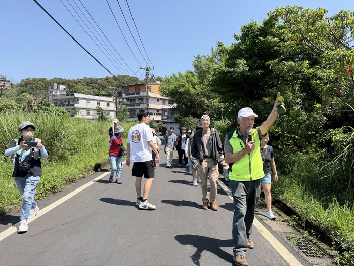 115/4/26 走讀講師李鎮榮授課 介紹當地歷史