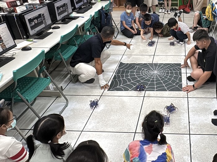 弱勢學生科學營-蜘蛛大亂鬥圖片